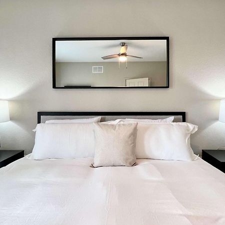 3Br Condo - Near Disney Balcony Pool Hot Tub ออร์ลันโด ภายนอก รูปภาพ
