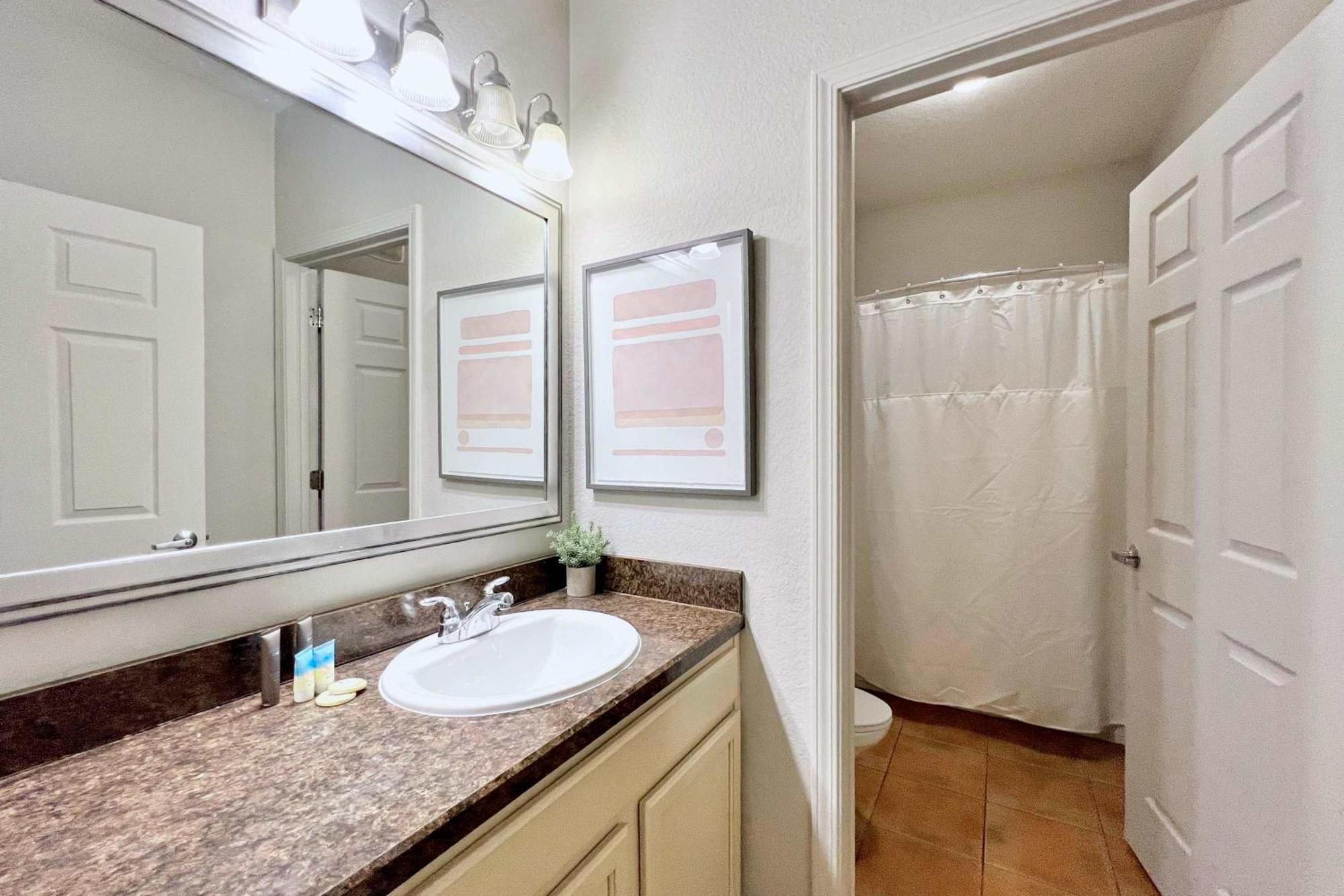 3Br Condo - Near Disney Balcony Pool Hot Tub ออร์ลันโด ภายนอก รูปภาพ