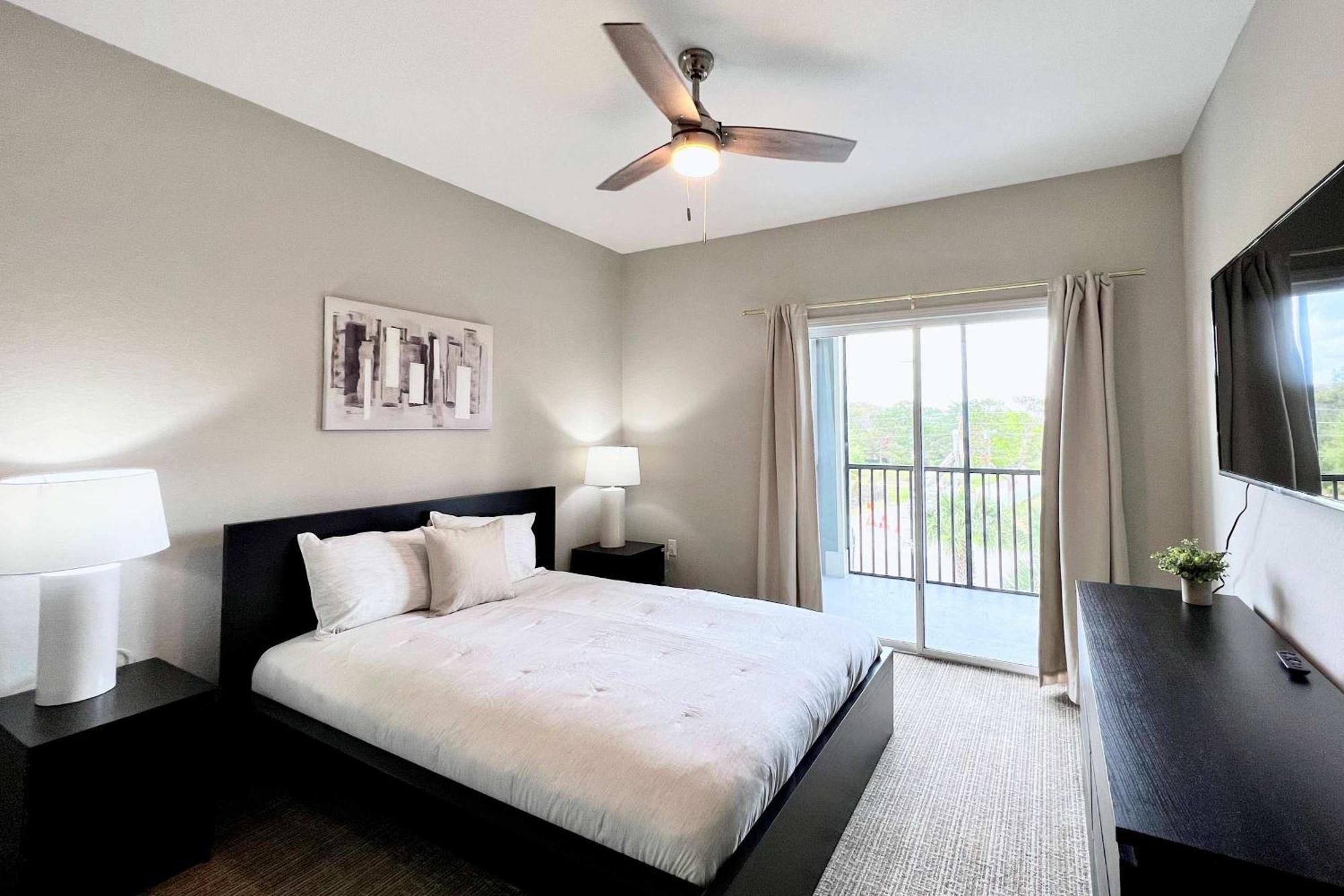 3Br Condo - Near Disney Balcony Pool Hot Tub ออร์ลันโด ภายนอก รูปภาพ