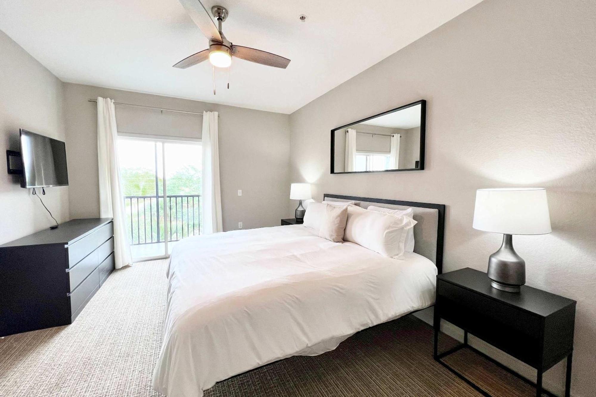 3Br Condo - Near Disney Balcony Pool Hot Tub ออร์ลันโด ภายนอก รูปภาพ